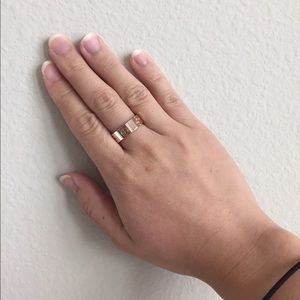 EUC rose gold love ring, sz 6!